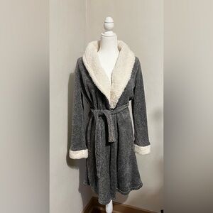 Kathy Ireland Cozy Gray and Cream Robe